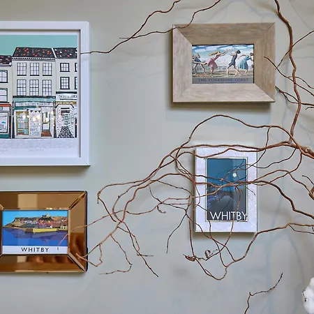 Isla House * ウィットビー